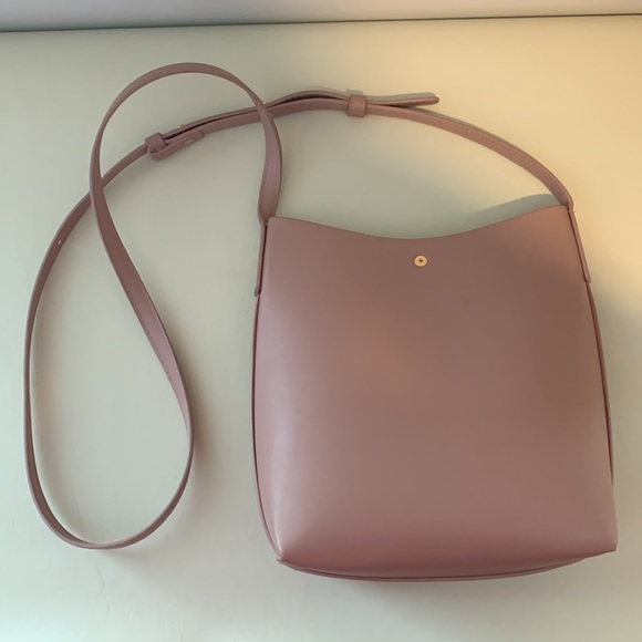 SAMARA Peony Medium Shoulder Bag w/ adjustable shoulder strap & 1 button closure - Picture 3 of 10